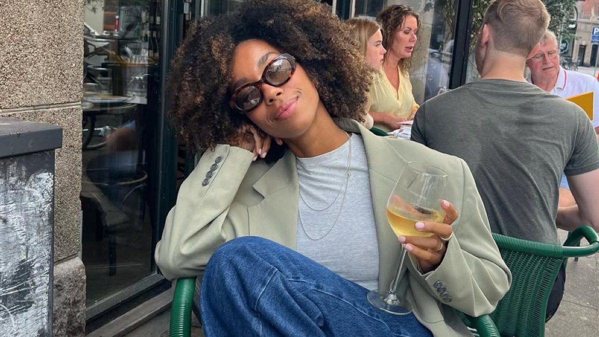 ντύσιμο για δείπνο από fashionista στο Παρίσι