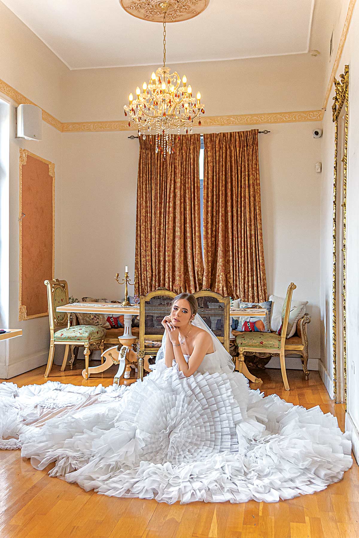 Αναστασία Τσιλιμπίου νυφικά