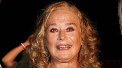 Η Γωγώ Αντζολετάκη στο θέατρο