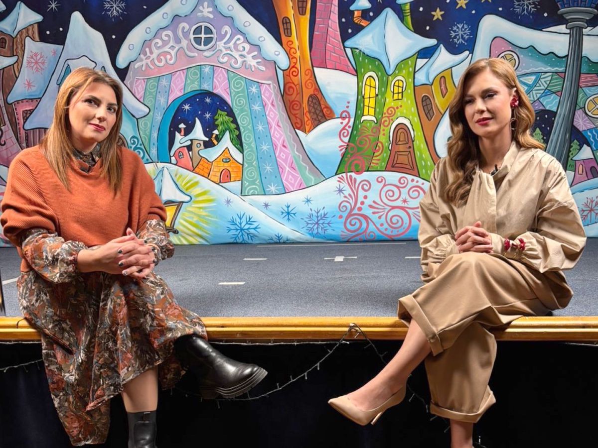 Μαμά-δες Θάλεια Ματίκα, Κλαίρη Σειραδάκη