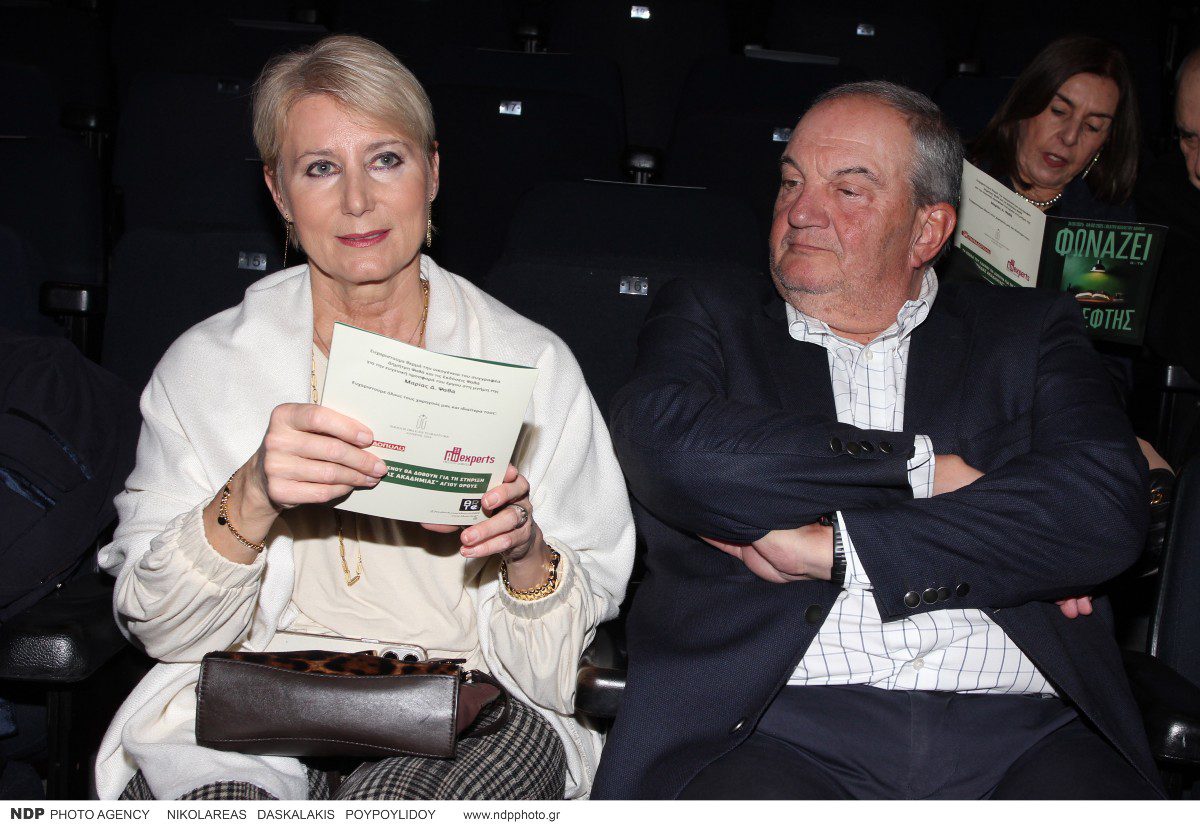 Νατάσα Παζαΐτη, Κώστας Καραμανλής