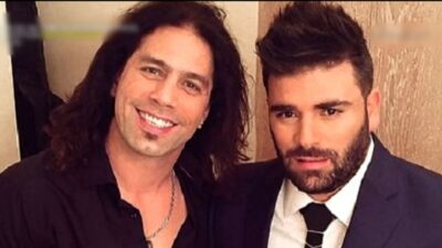 Ο Παντελής Παντελίδης με τον μαέστρο του