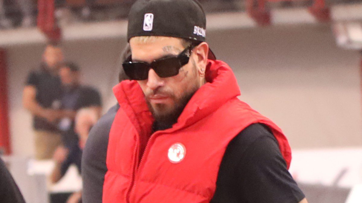 Ο SNIK σε δημόσια έξοδό του.