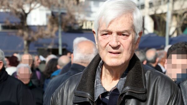 Τάκης Οικονομόπουλος