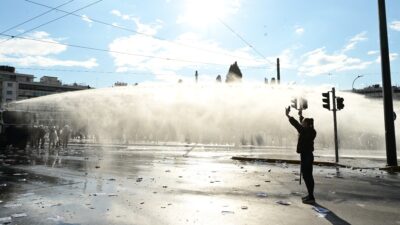 Επεισόδια μετά το συλλαλητήριο για τα Τέμπη