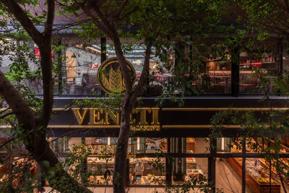 ΒΕΝΕΤΗ ΚΟΛΩΝΑΚΙ