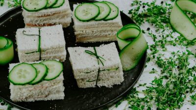 Το αγγουροτοστ