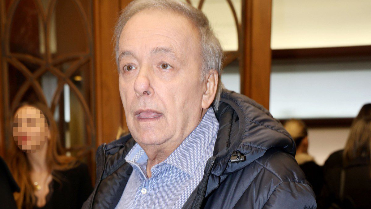 Ο Ανδρέας Μικρούτσικος