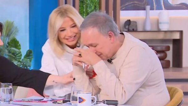 Ο Ανδρέας Μικρούτσικος συγκινήθηκε στο Buongiorno