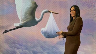 Η Ανθή Βούλγαρη στο πλατό της εκπομπή Κοινωνία ώρα Mega