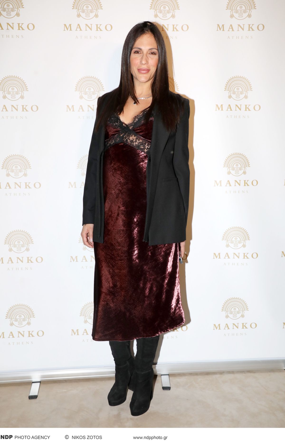 Η Ανθή Βούλγαρη σε νυχτερινή έξοδο.