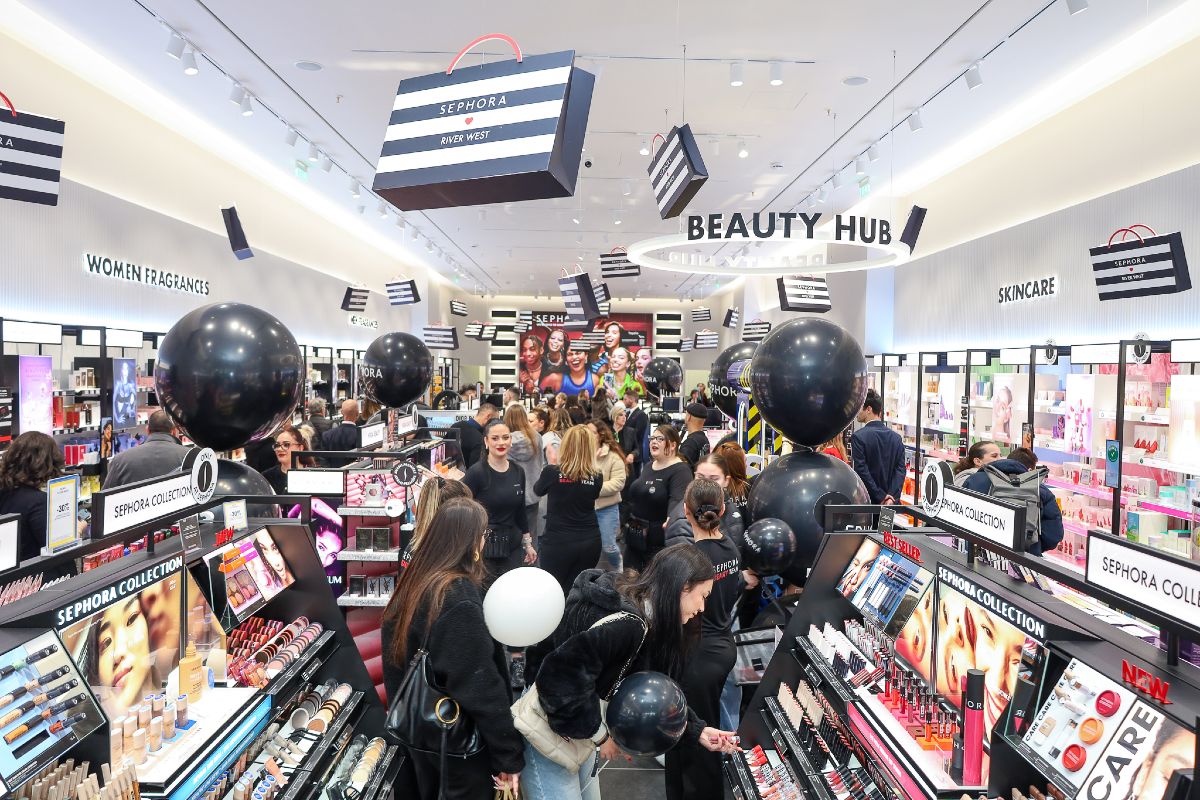 SEPHORA στο RIVER WEST: Το Grand Opening που Άλλαξε τα Δεδομένα στο Beauty Shopping!