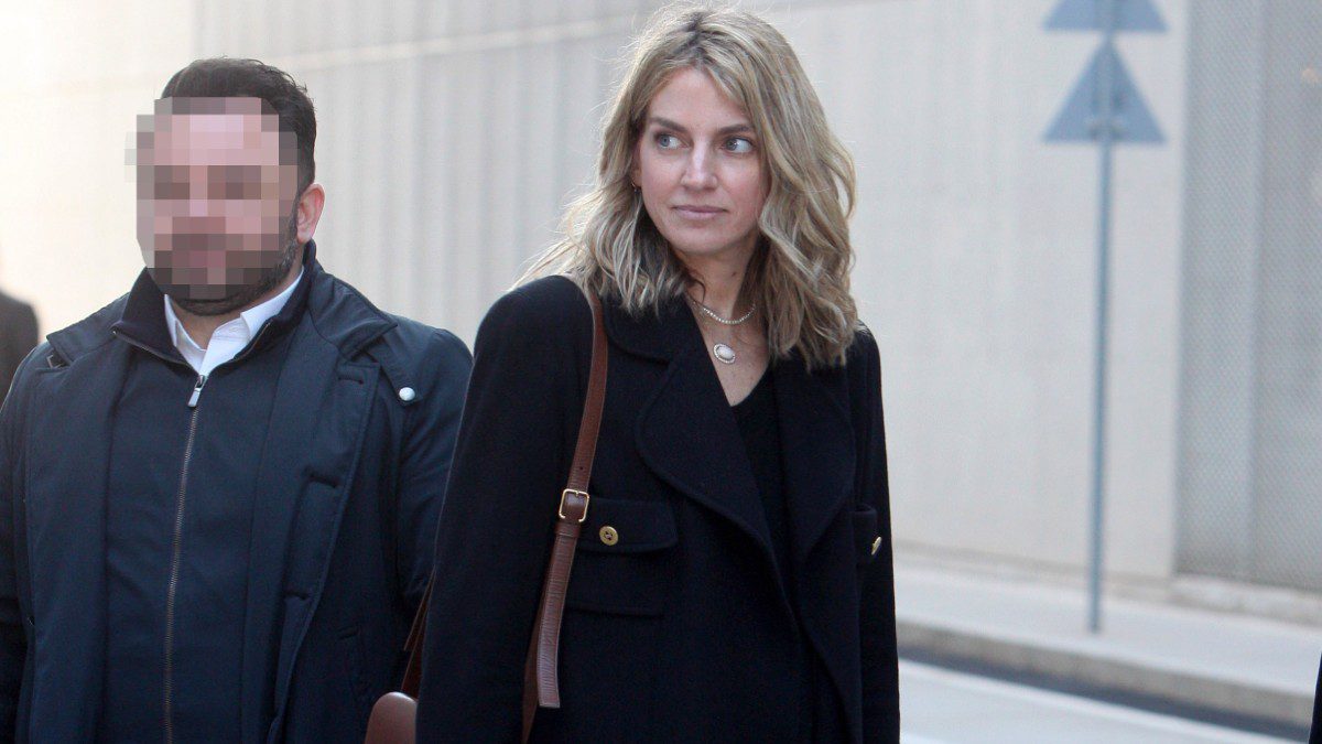 H Χρυσή Βαρδινογιάννη σε έξοδό της