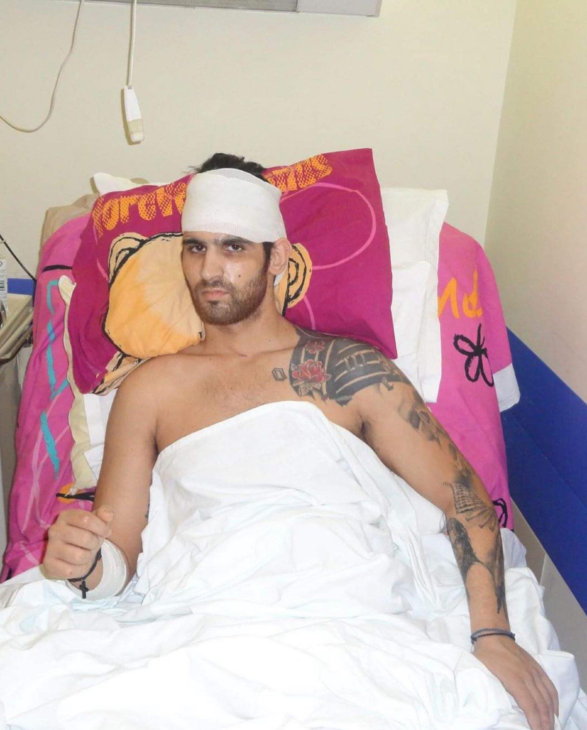 Ο Ετεοκλής Παύλου στο νοσοκομείο