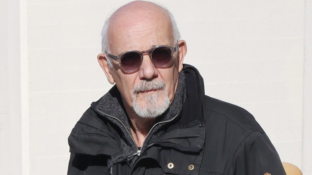 Ο Γιώργος Κιμούλης σε δημόσια έξοδό του.