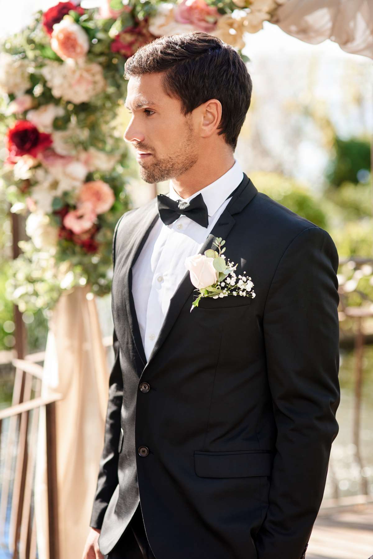 γαμπριάτικο κοστούμι μ παπιγιόν