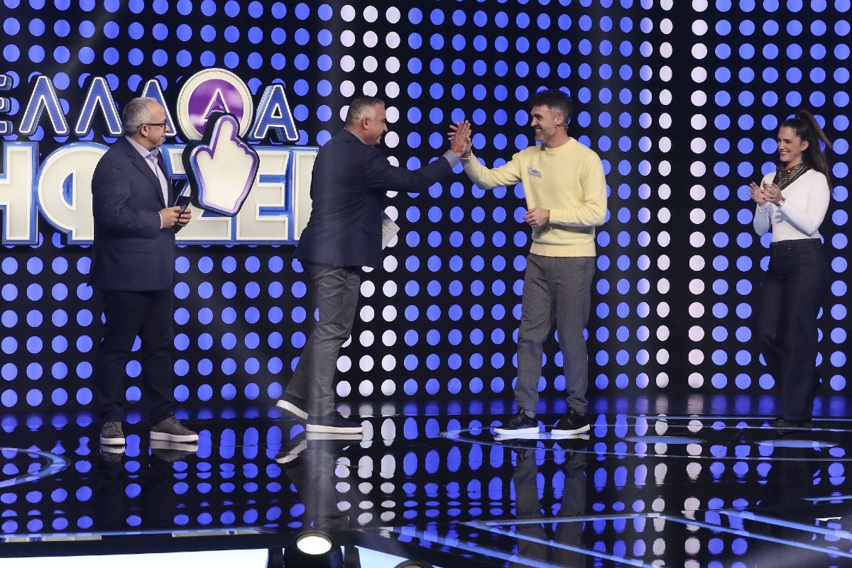 Οι παίκτες της εκπομπής "Η Ελλάδα ψηφίζει"