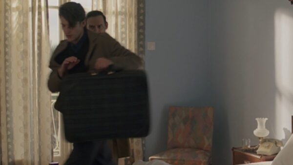 Ο Απόστολος από την σειρά Η Παραλία.