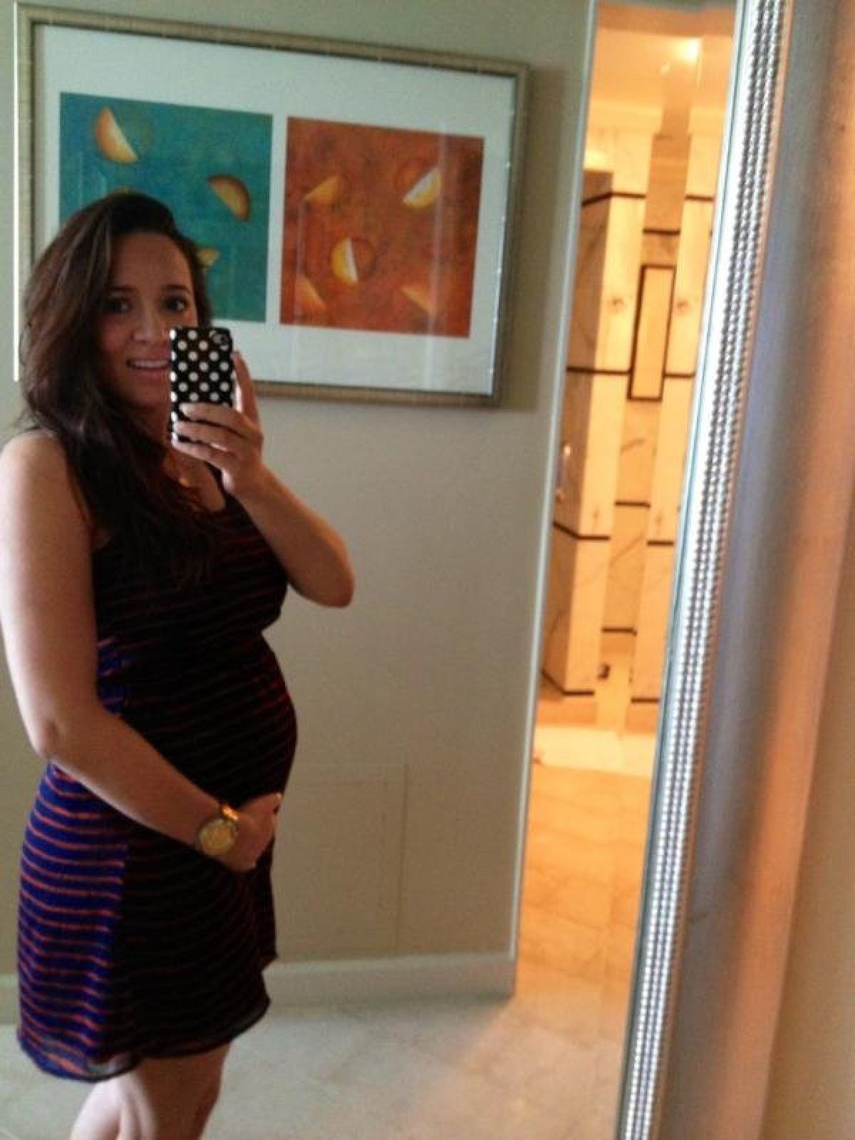 Η Καλομοίρα έγκυος