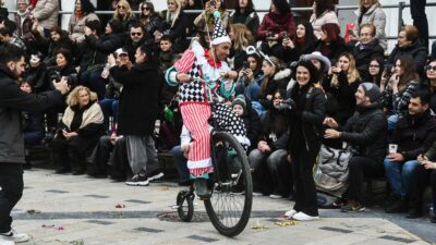 Ένας μασκαράς