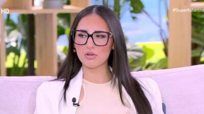 Η Klavdia στο πλατό του Super Κατερίνα