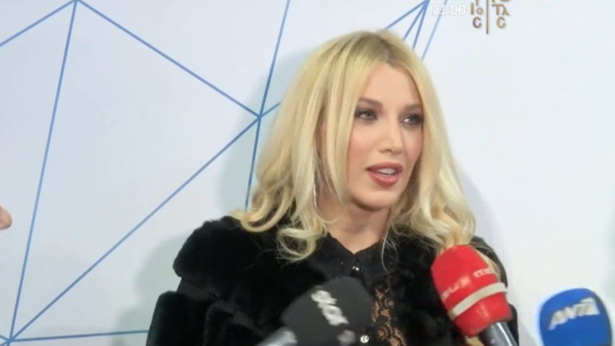 Η Κωνσταντίνα Σπυροπούλου σε έξοδό της