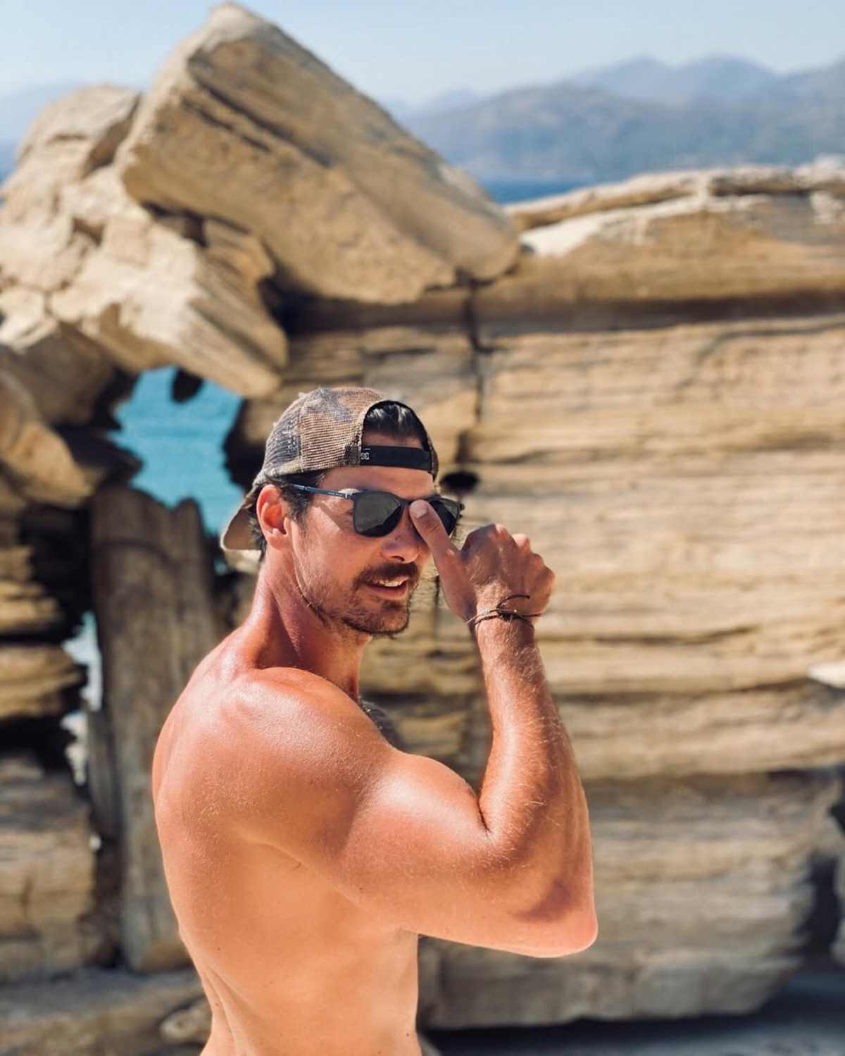 Ο Γιάννης Κακουράκης στην Κρήτη