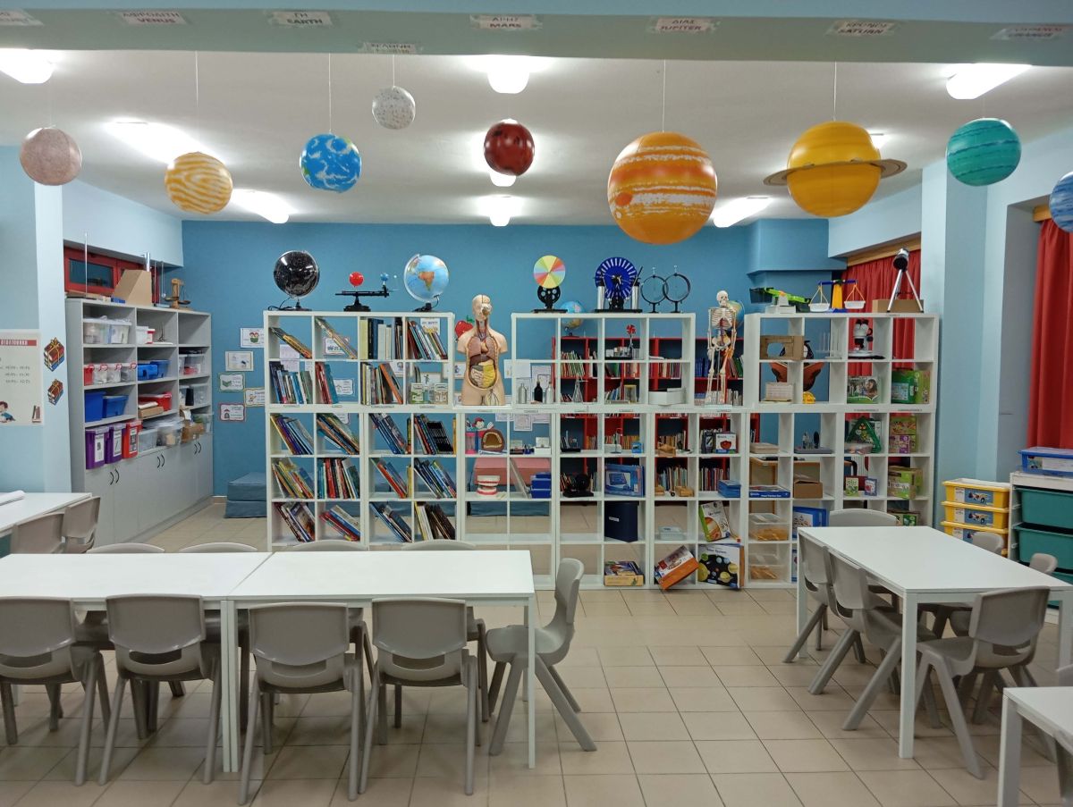 Για μια Κοινωνία Ισότιμων Ανθρώπων και ειδικότερα της δράσης «Equall STEM Labs»