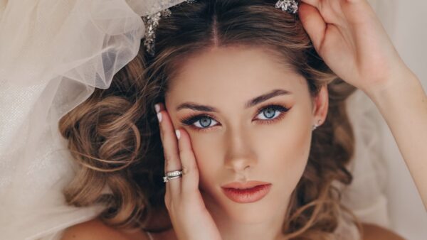 8+1 προϊόντα της La vie en Rose απαραίτητα για κάθε νύφη από 21 ευρώ