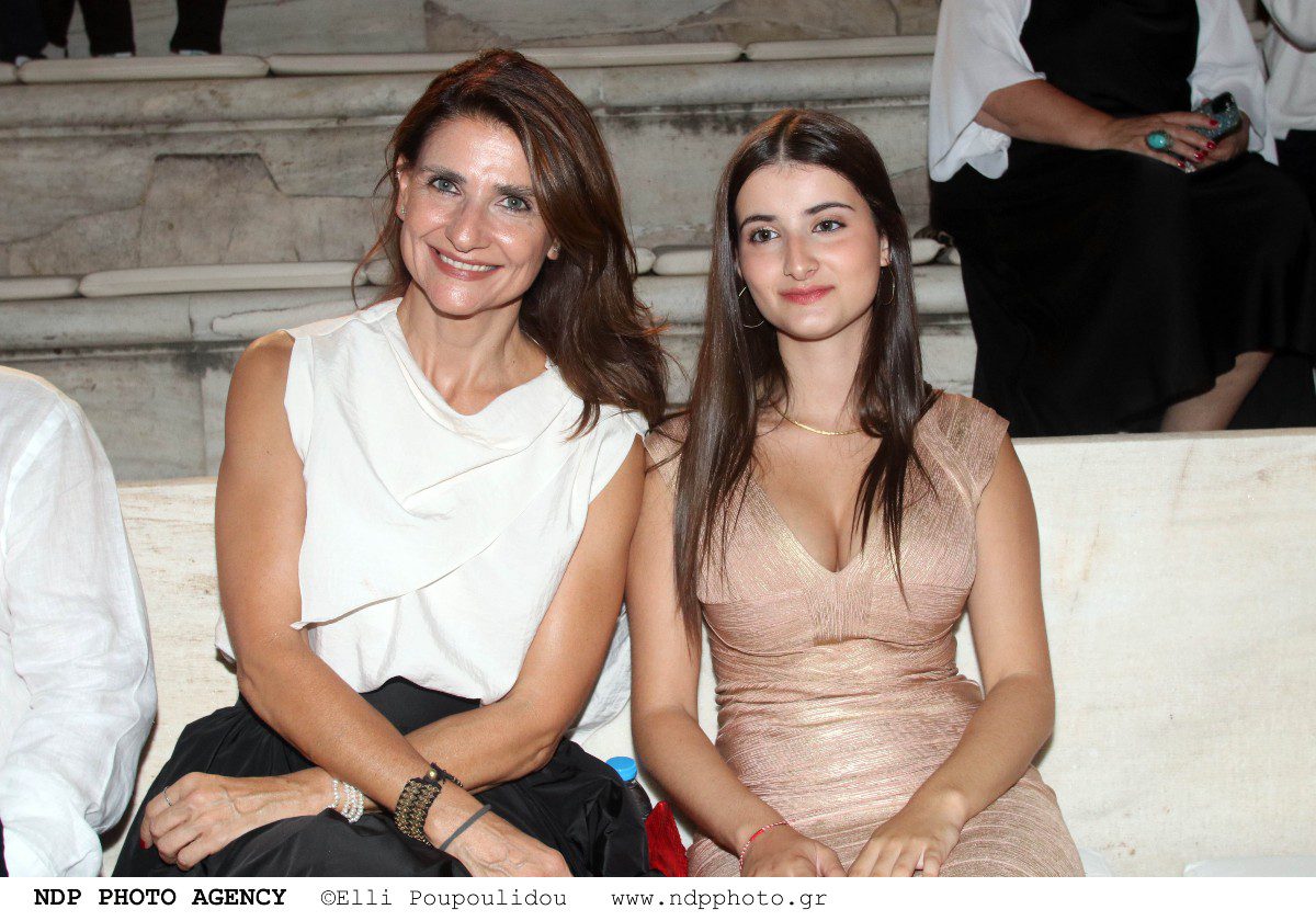 Η κόρη και η εγγονή της Μαρινέλλας