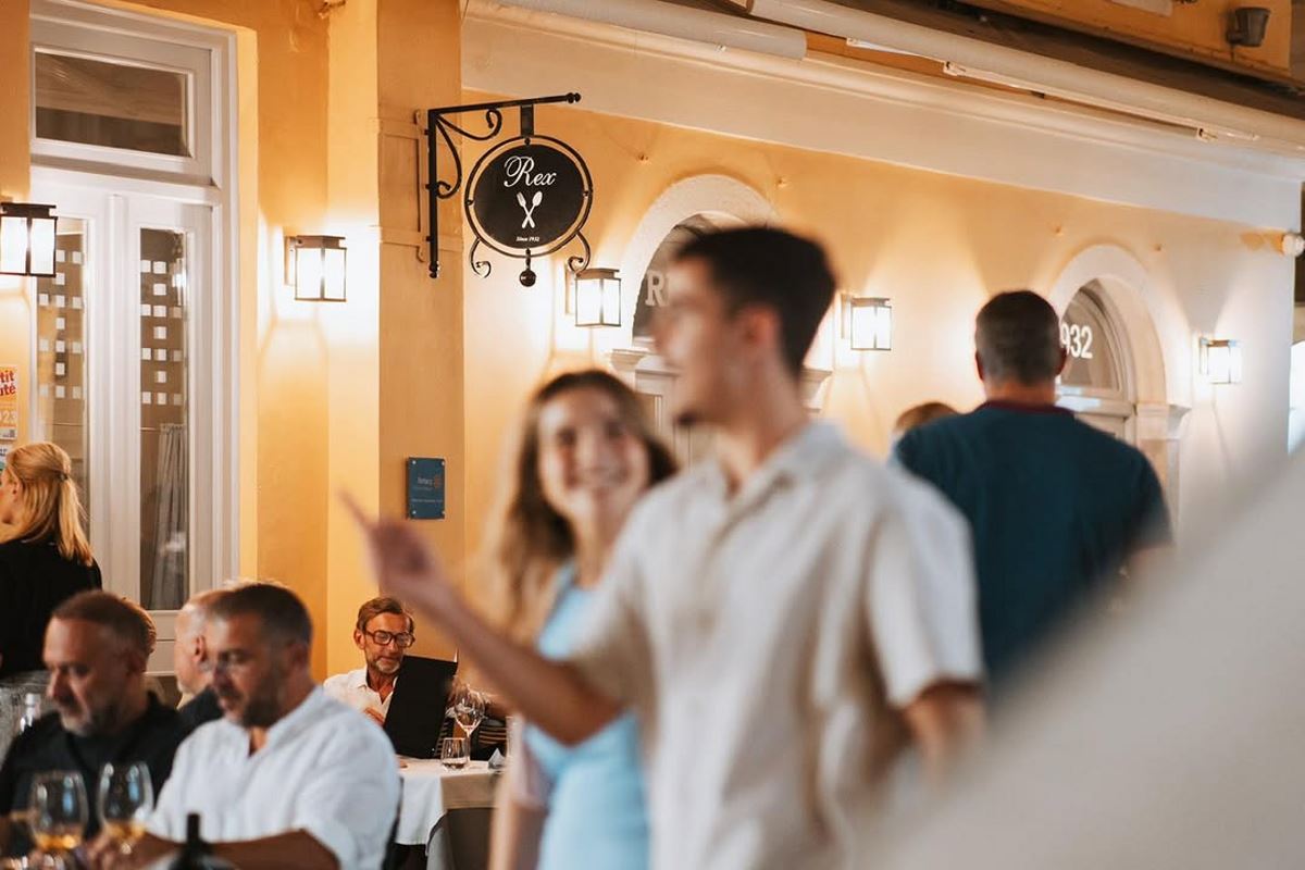 Rex εστιατόριο Κέρκυρα