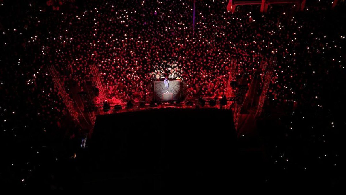 Η παρουσία του Σάκης Ρουβά στο καρναβάλι της Ξάνθης