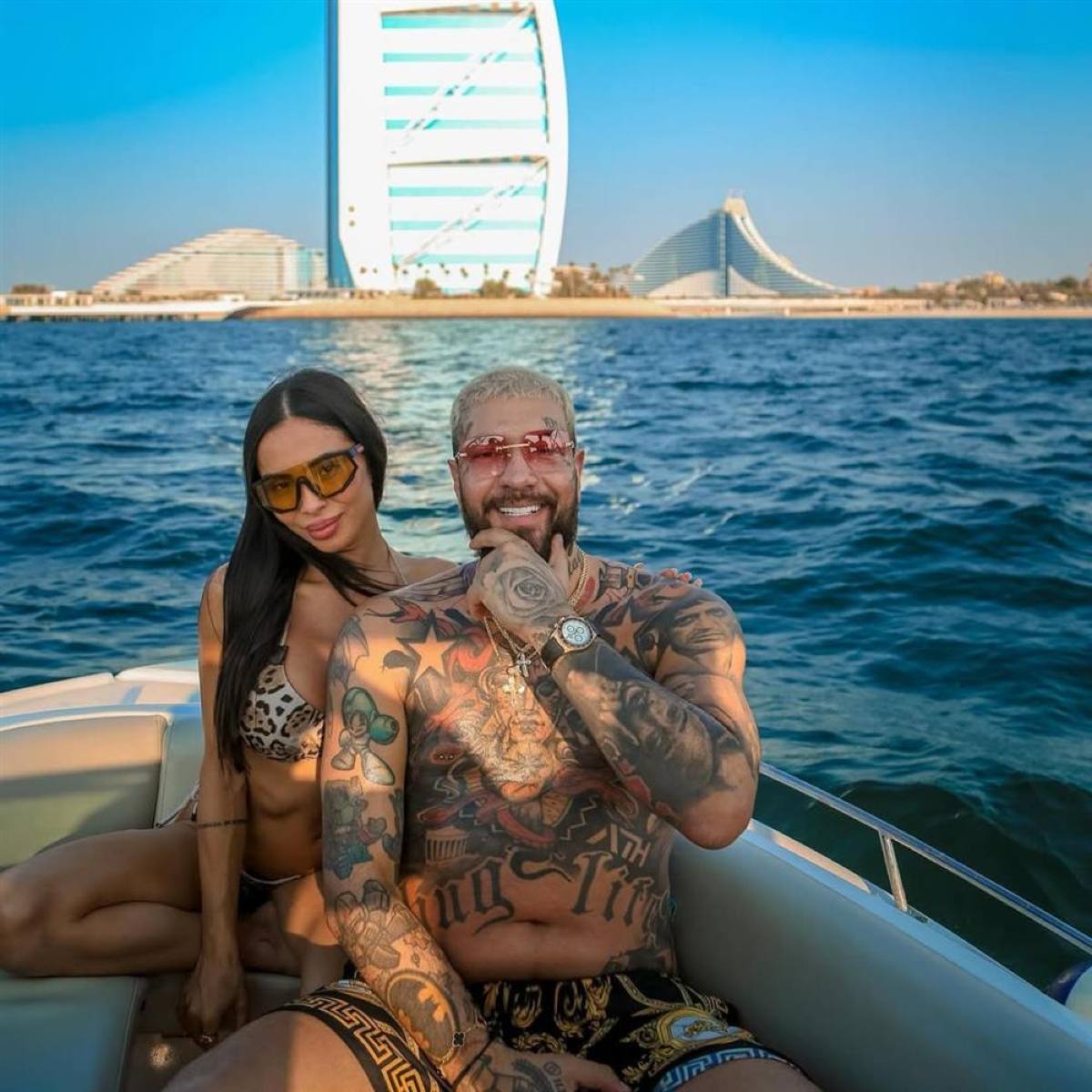 Ο Snik με την σύντροφό του