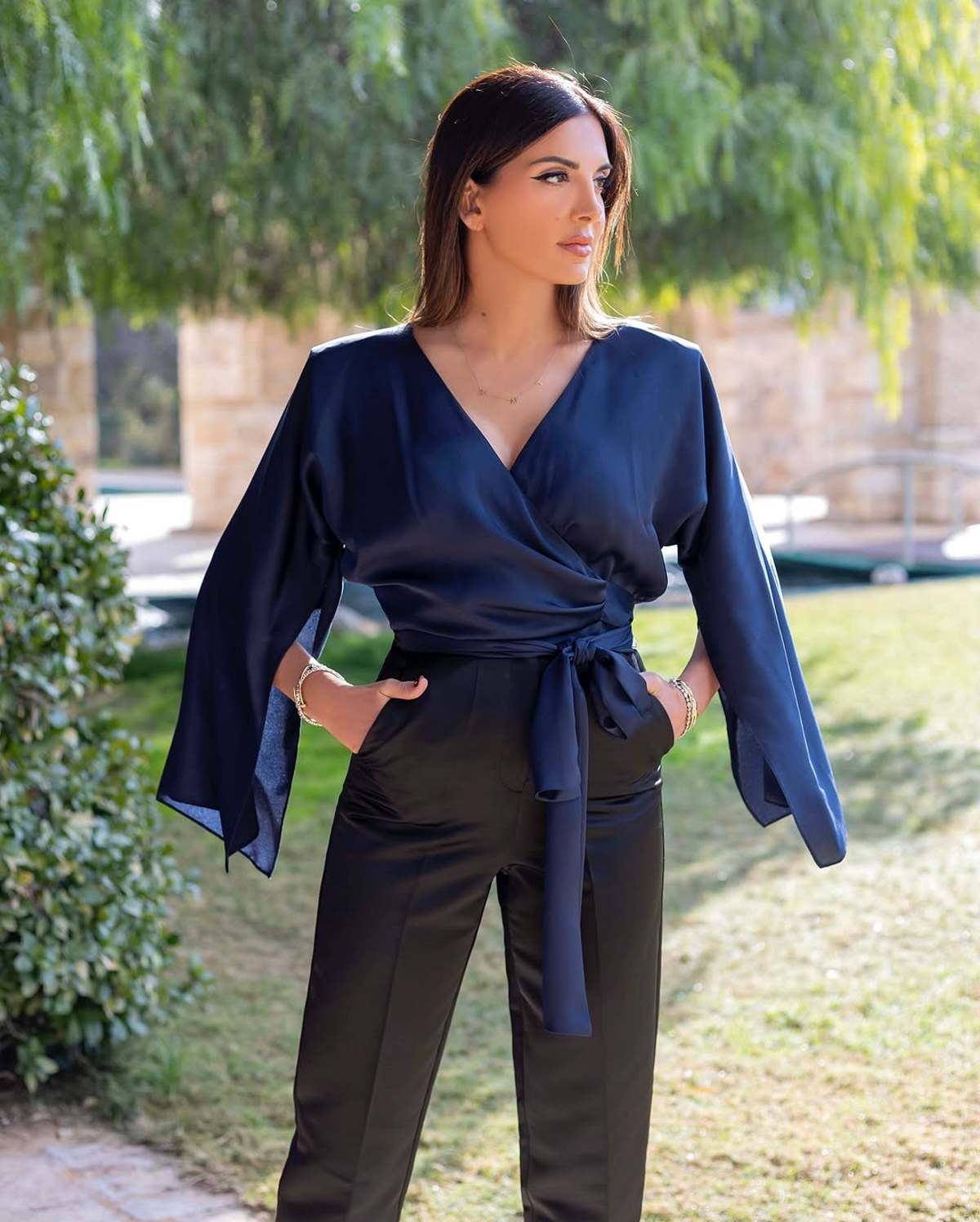 Το πουκάμισο των Γαλλίδων φοράει η Σταματίνα Τσιμτσιλή