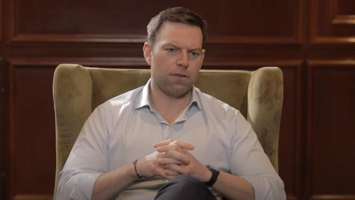 Ο Στέφανος Κασσελάκης στο Τετ Α Τετ