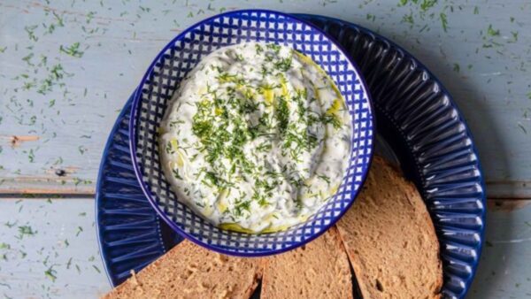 Το τζατζίκι της Αργυρώς Μπαρμπαρίγου