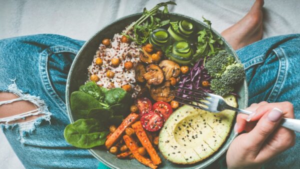 Το λαχανικό με τα πολλά οφέλη σε σαλάτα