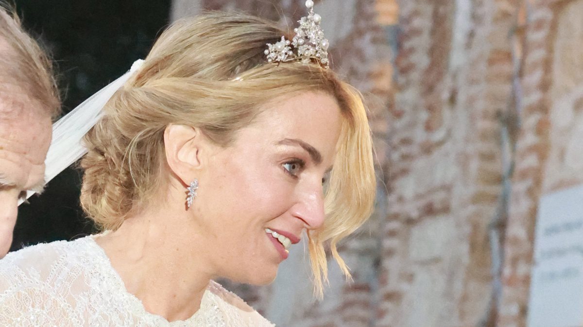 Η Χρυσή Βαρδινογιάννη στον γάμο της με τον Νικόλαο Ντε Γκρες