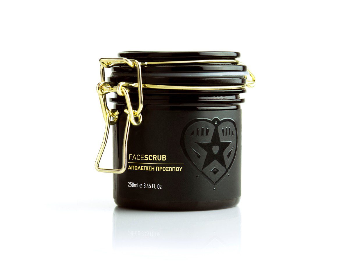 To face scrub από Avgerinos Cosmetics