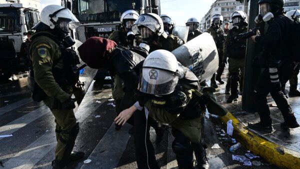 Επεισόδια για τα Τέμπη