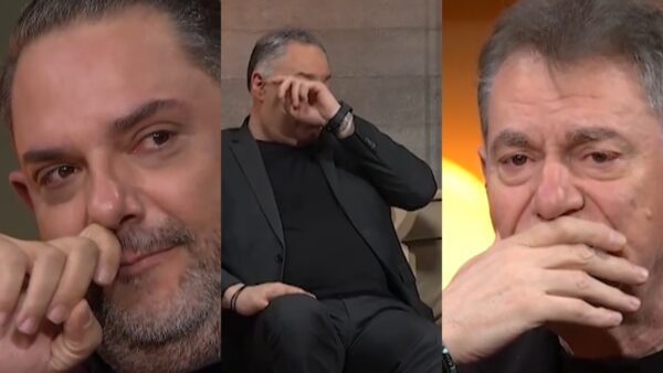 Τα παιδιά του Στράτου Διονυσίου συγκινημένα