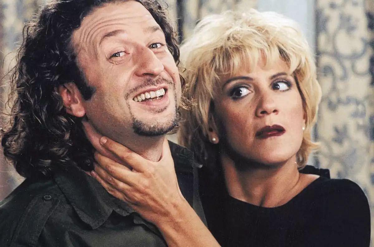 Αλέκος Σωσω  σε σκηνή από τα εγκλήματα