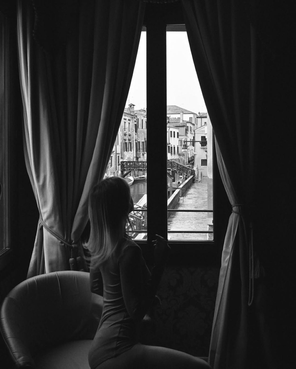 Κλέλια Ανδριολάτου: Κατέπληξε τα πλήθη με τις φωτογραφίες από το ταξίδι της στην Βενετία