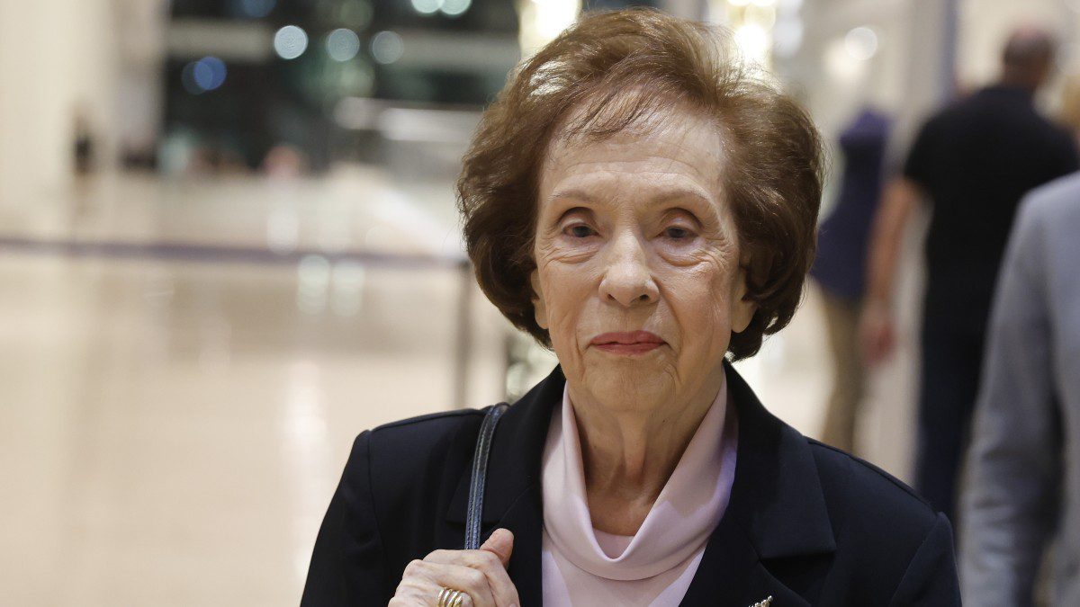 Η Άννα Ψαρούδα