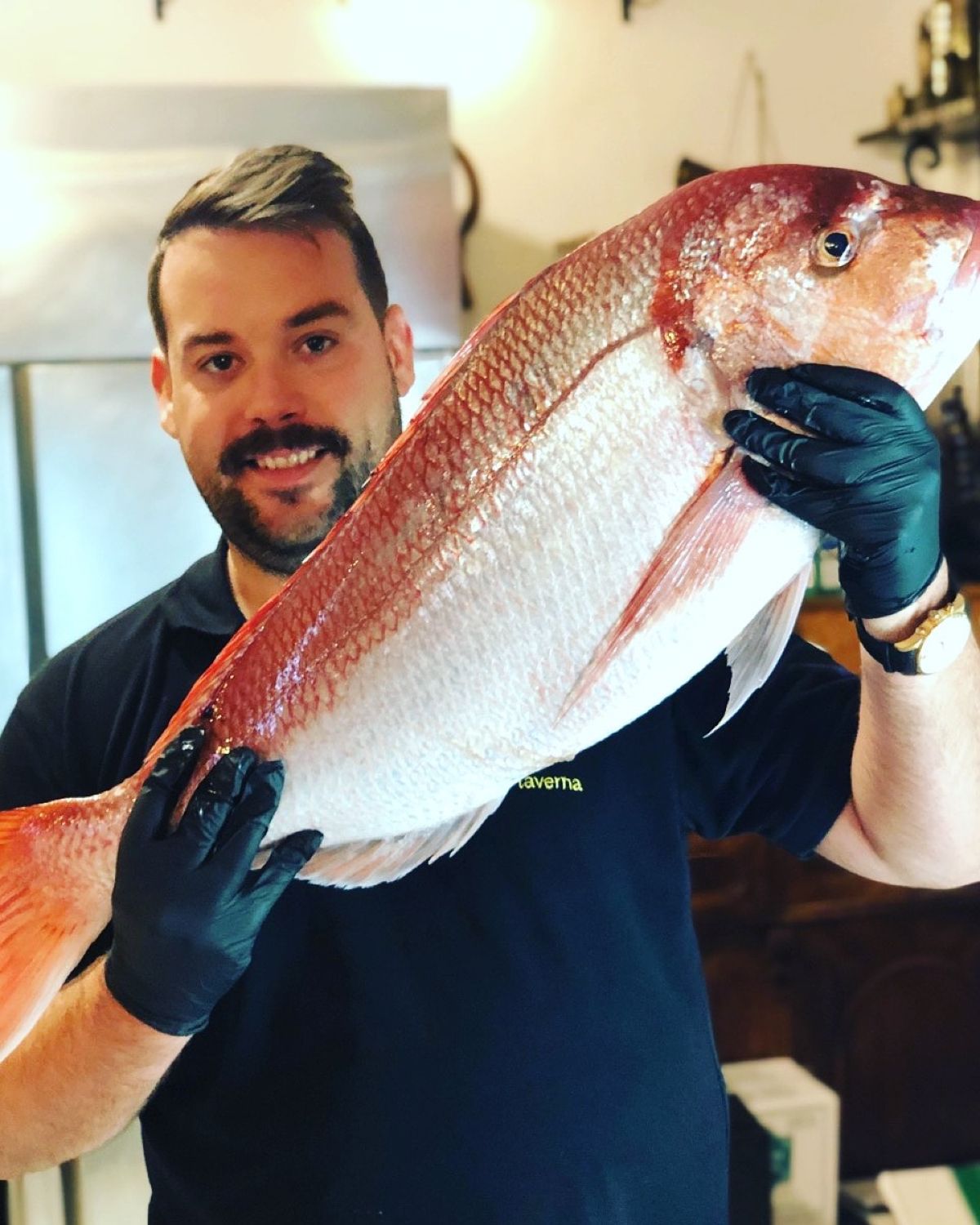 Ο Ιάκωβος Παπαδόπουλος και τα φρέσκα ψάρια ημέρας
