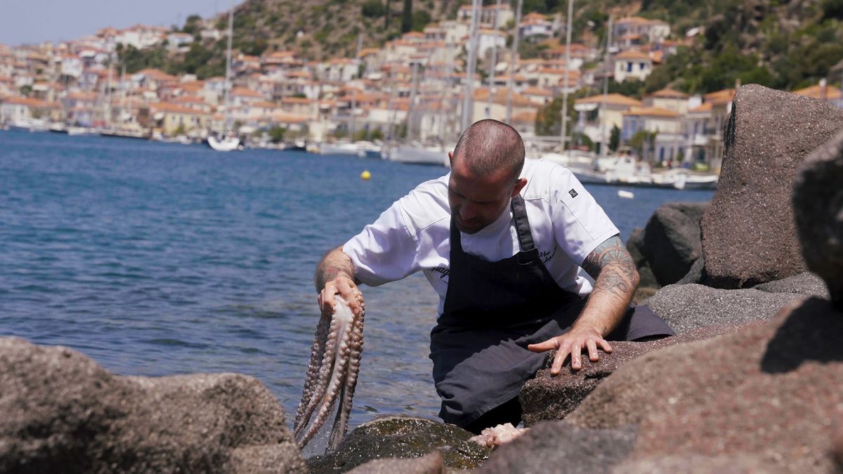 Ολόφρεσκα ψάρια στο apagio