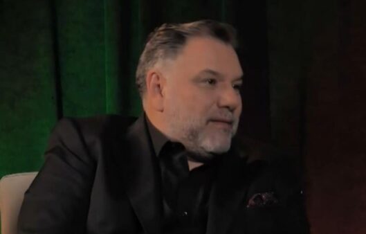 Ο Γρηγόρης Αρναούτογλου στην εκπομπή Λόγος Ύπαρξης