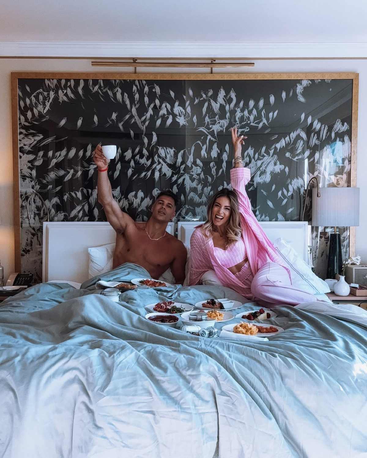 Η ανάρτηση της Αθηνάς Οικονομάκου με τον Μπρούνο Τσερέλα στο Instagram