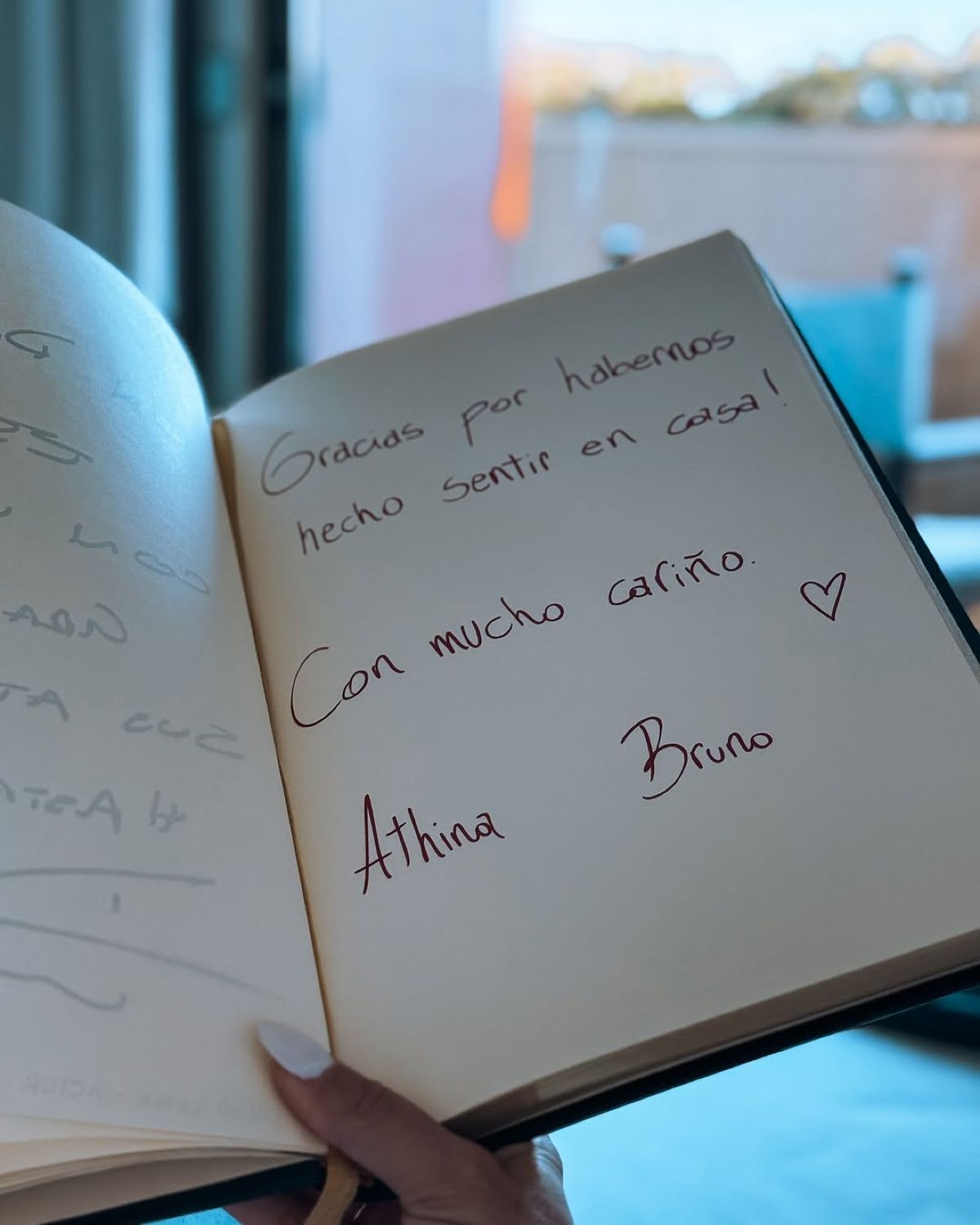 Η ανάρτηση της Αθηνάς Οικονομάκου με τον Μπρούνο Τσερέλα στο Instagram