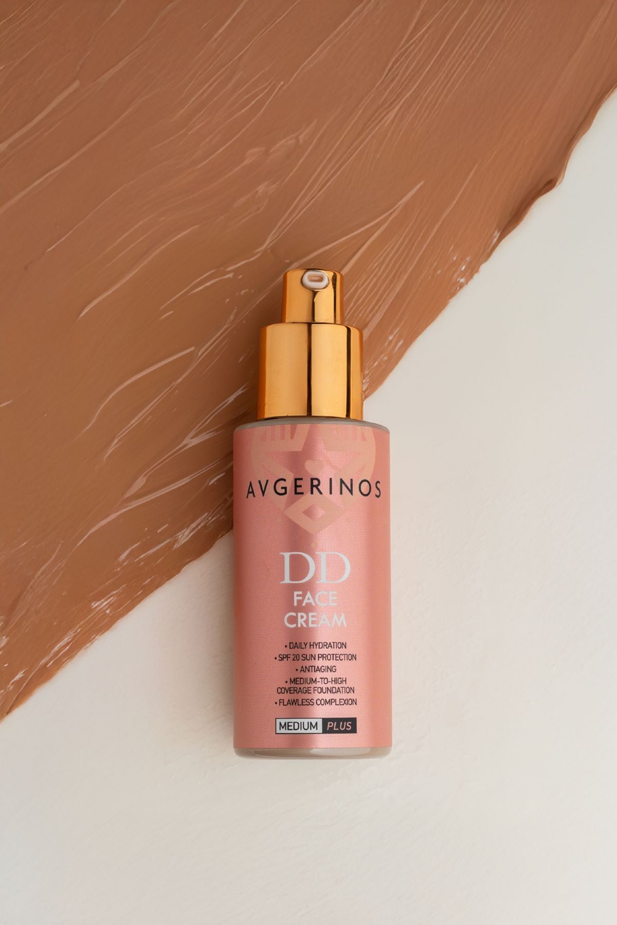 Spring Glow Up: 3+1 προϊόντα που θα εντάξουμε στη ρουτίνα μας για αψεγάδιαστη επιδερμίδα